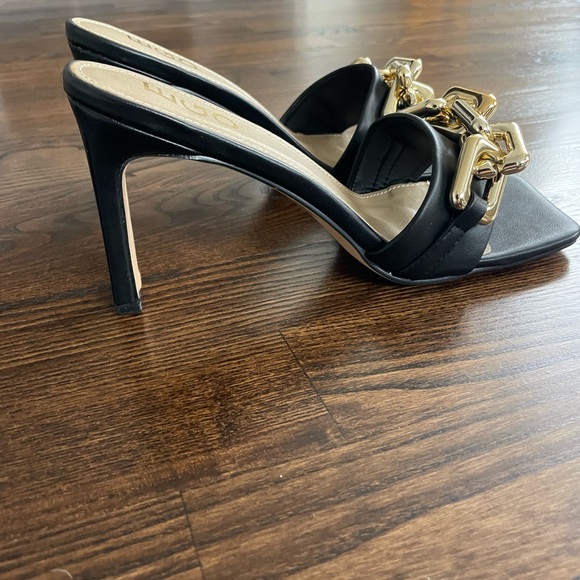 EGO Black and Gold “Link Up” Mule Sandal | US Size 9 - Picture 2 of 7